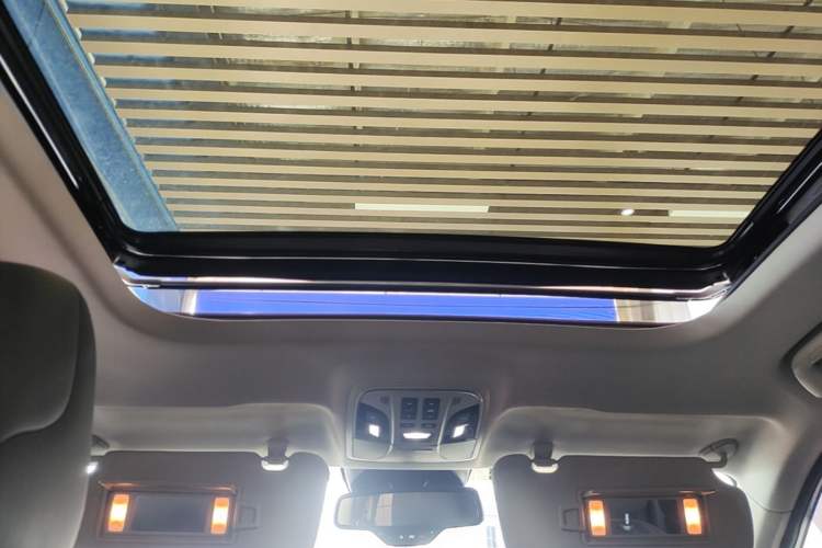 Used Haval F7 2019 1.5T Two-Wheel Drive i-Type China V Standard Headliner