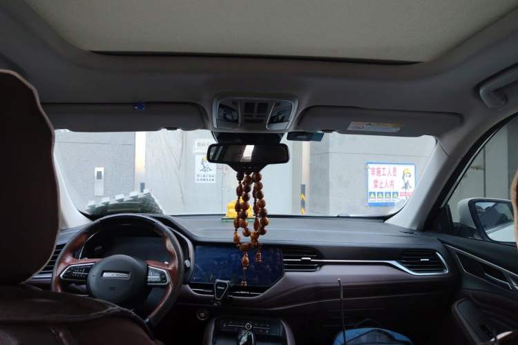 Used Haval F7 2019 1.5T Two-Wheel Drive i-Type China V Standard Headliner