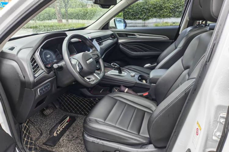 Used Haval F7 2019 2.0T Four-Wheel Drive iJoy China V Standard Interior 1