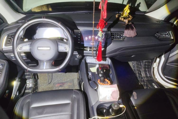 Used Haval F7 2019 1.5T Two-Wheel Drive i-Type China V Standard Interior 2