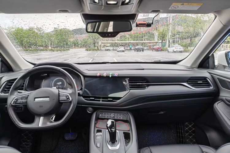 Used Haval F7 2019 2.0T Four-Wheel Drive iJoy China V Standard Interior 2