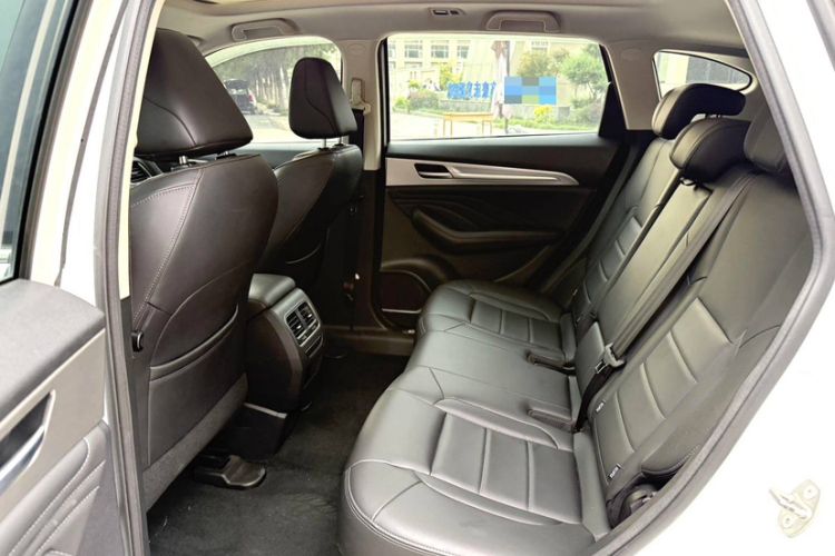 Used Haval F7 2019 1.5T Two-Wheel-Drive i-Type China VI Standard Interior 3