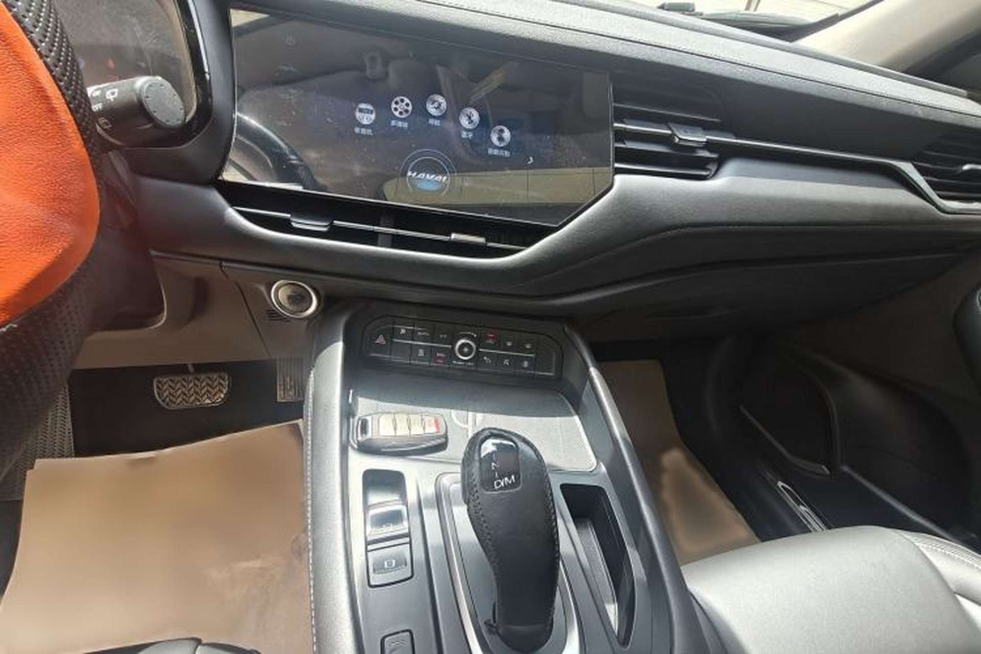 Used Haval F7 2019 2.0T Four-Wheel Drive iJoy China V Standard Interior 3