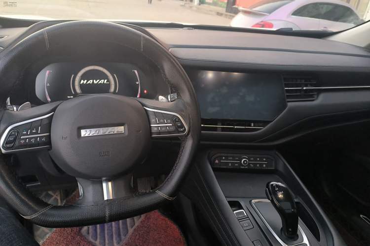 Used Haval F7 2019 2.0T Four-Wheel Drive iJoy China V Standard Interior 3