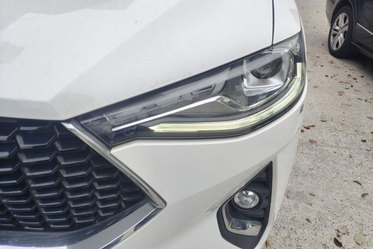 Used Haval F7 2019 1.5T Two-Wheel Drive iCool China V Standard Left Front Headlight