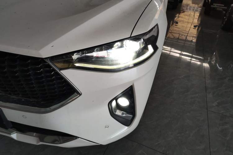 Used Haval F7 2019 1.5T Two-Wheel Drive i-Trend China V Emission Standard Left Front Headlight