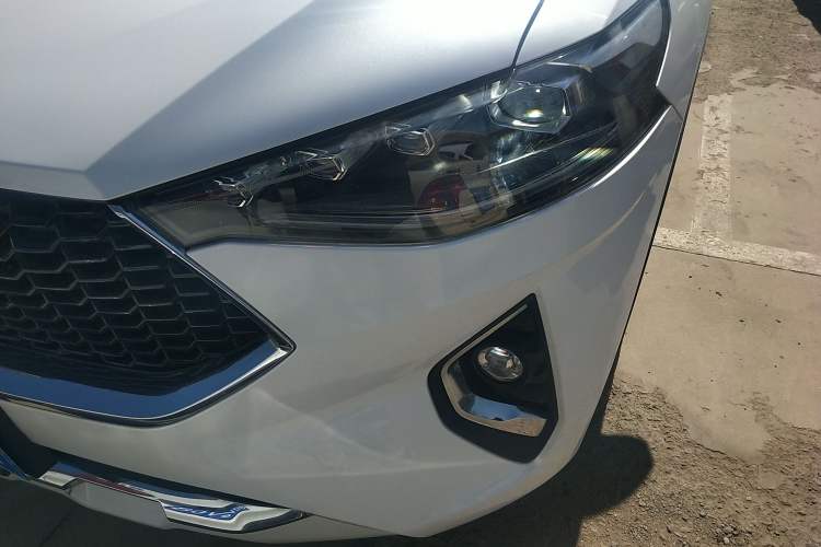 Used Haval F7 2019 1.5T Two-Wheel Drive i-Type China V Standard Left Front Headlight