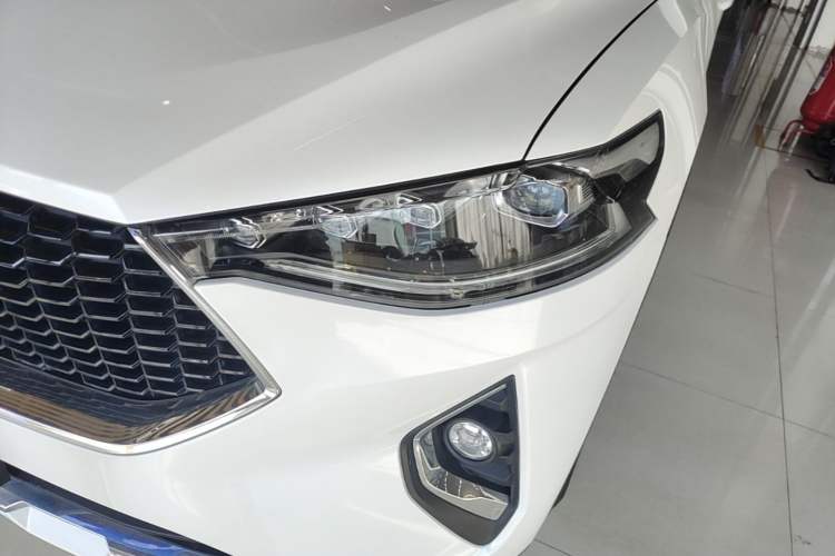 Used Haval F7 2019 1.5T Two-Wheel Drive i-Type China V Standard Left Front Headlight