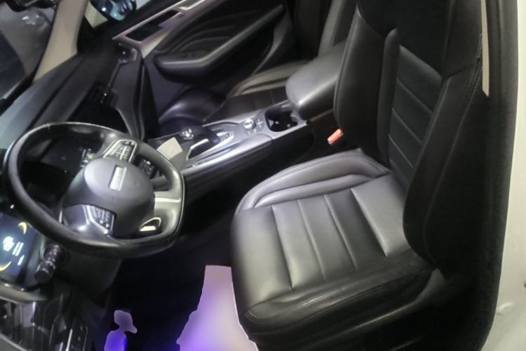 Used Haval F7 2019 1.5T Two-Wheel Drive i-Trend China V Emission Standard Left Front Seat