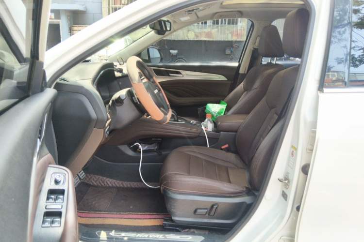 Used Haval F7 2019 2.0T Two-Wheel Drive i-Van China V standard Left Front Seat