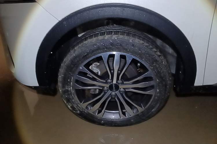 Used Haval F7 2019 2.0T Four-Wheel Drive iJoy China VI Standard Left Front Wheel Hub