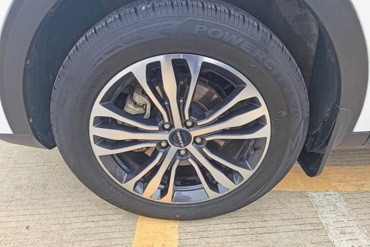 Used Haval F7 2019 2.0T Two-Wheel Drive i-Van China V standard Left Front Wheel Hub