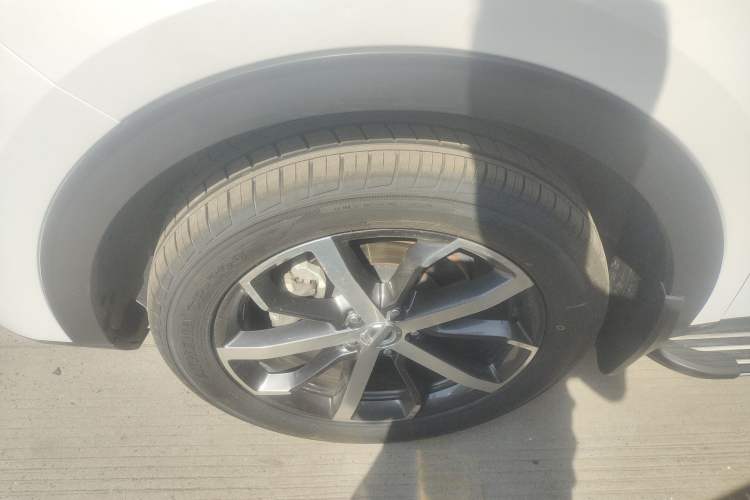 Used Haval F7 2019 1.5T Two-Wheel Drive i-Trend China V Emission Standard Left Front Wheel Hub