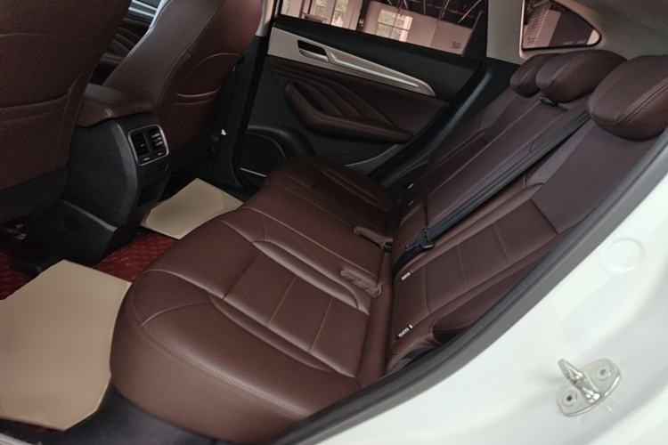 Used Haval F7 2019 2.0T Four-Wheel Drive iJoy China V Standard Left Rear Seat