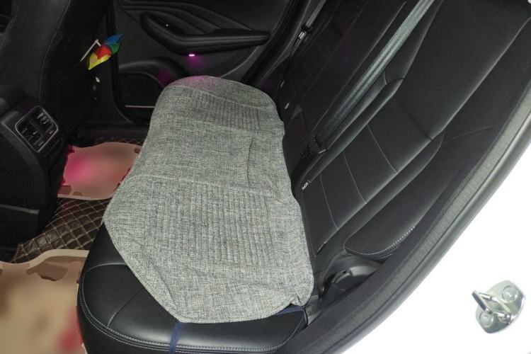 Used Haval F7 2019 2.0T Two-Wheel Drive i-Van China V standard Left Rear Seat