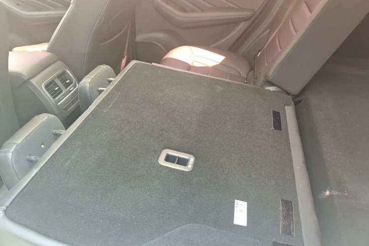 Used Haval F7 2019 1.5T Two-Wheel Drive i-Type China V Standard Left Rear Seat