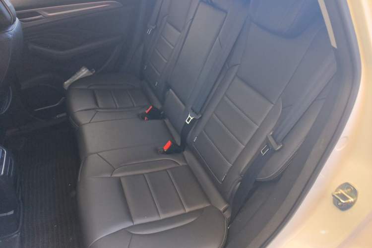 Used Haval F7 2019 2.0T Four-Wheel Drive iJoy China VI Standard Left Rear Seat