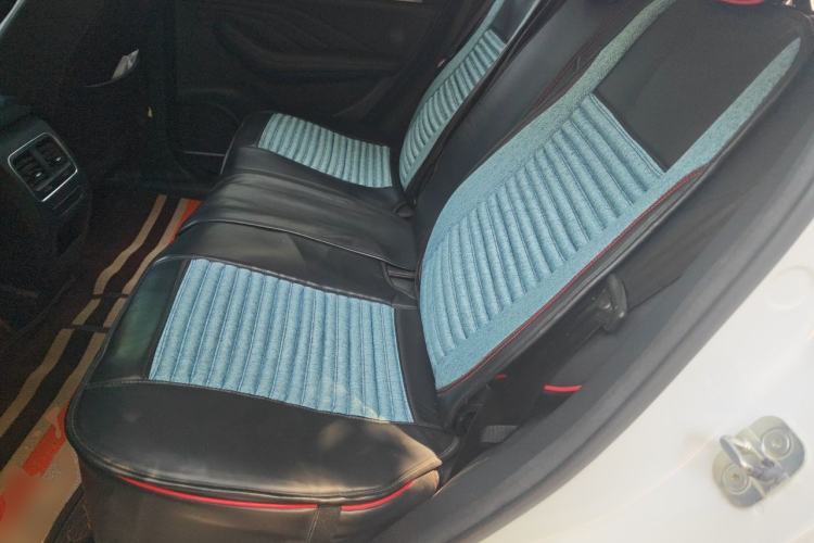 Used Haval F7 2019 1.5T Two-Wheel Drive i-Type China V Standard Left Rear Seat