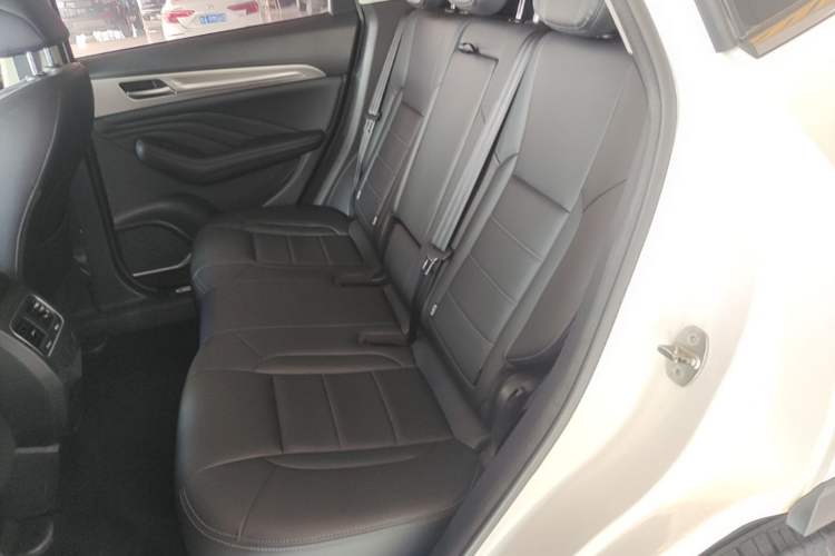 Used Haval F7 2019 1.5T Two-Wheel Drive i-Type China V Standard Left Rear Seat