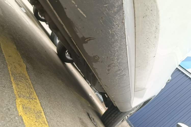 Used Haval F7 2019 2.0T Two-Wheel-Drive i-Van China VI Standard Left Side Sill