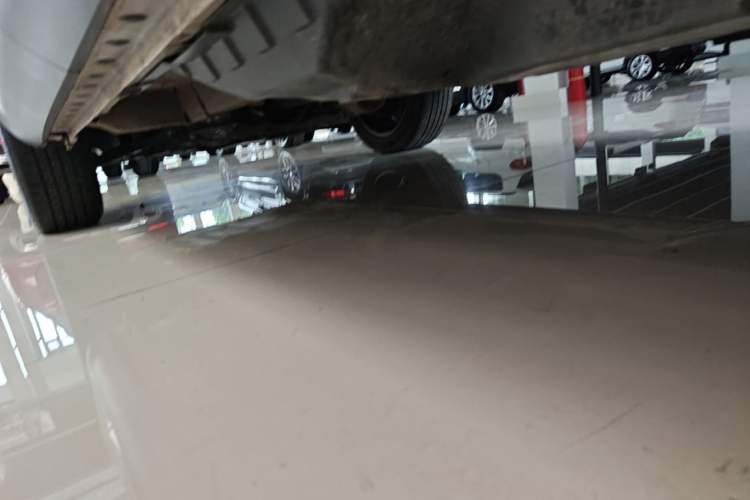 Used Haval F7 2019 2.0T Four-Wheel Drive iJoy China V Standard Left Side Sill