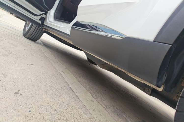 Used Haval F7 2019 1.5T Two-Wheel Drive i-Type China V Standard Left Side Sill