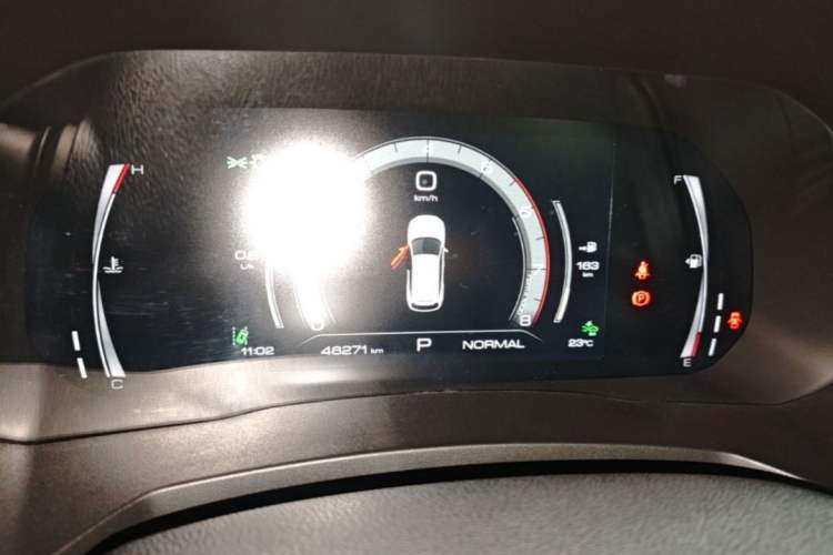 Used Haval F7 2019 1.5T Two-Wheel Drive i-Trend China V Emission Standard Odometer Close Up