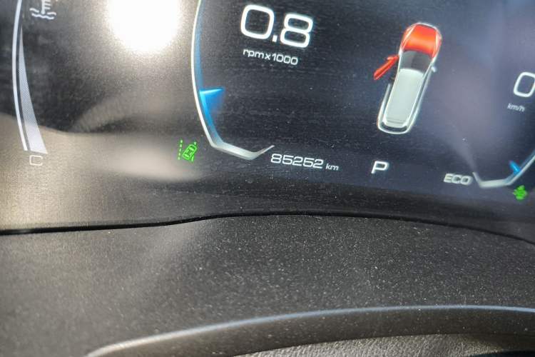 Used Haval F7 2019 1.5T Two-Wheel Drive i-Trend China V Emission Standard Odometer Close Up