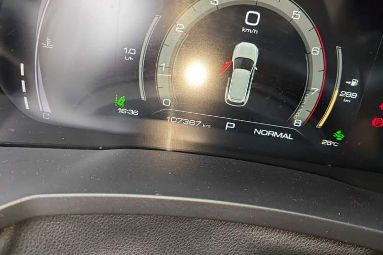 Used Haval F7 2019 1.5T Two-Wheel Drive i-Trend China V Emission Standard Odometer Close Up
