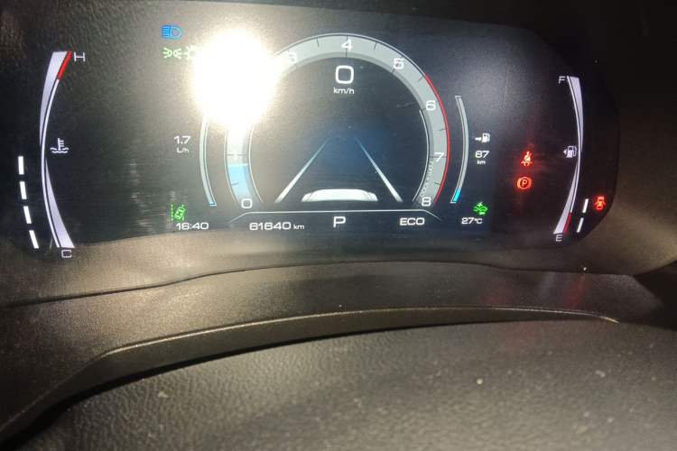 Used Haval F7 2019 1.5T Two-Wheel Drive i-Trend China VI Standard Odometer Close Up