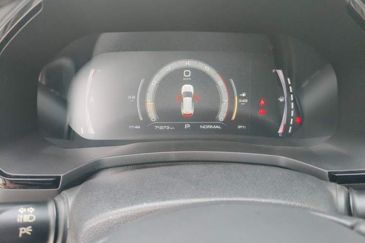 Used Haval F7 2019 2.0T Two-Wheel-Drive i-Van China VI Standard Odometer Close Up