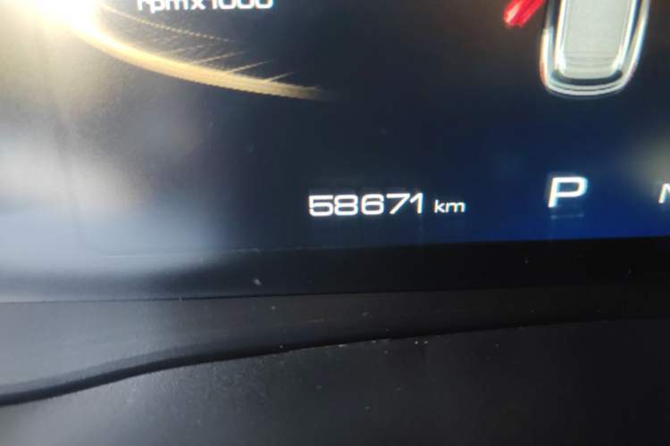 Used Haval F7 2019 1.5T Two-Wheel Drive i-Type China V Standard Odometer Close Up