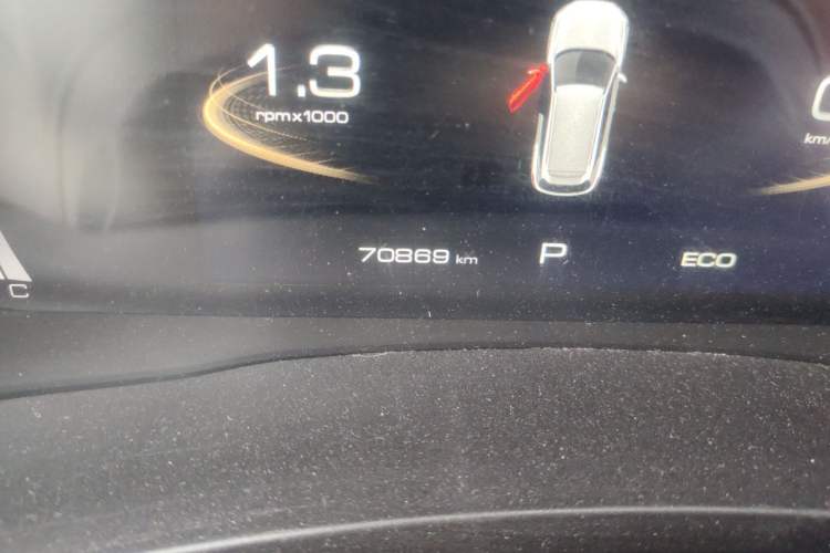 Used Haval F7 2019 1.5T Two-Wheel Drive i-Trend China V Emission Standard Odometer Close Up
