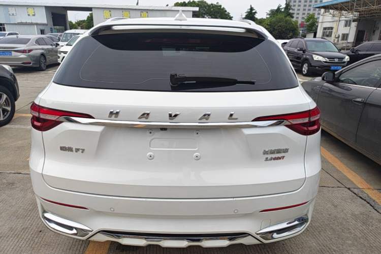 Used Haval F7 2019 2.0T Two-Wheel Drive i-Van China V standard Rear