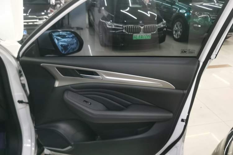 Used Haval F7 2019 2.0T Two-Wheel Drive i-Van China V standard Right Front Door Interior