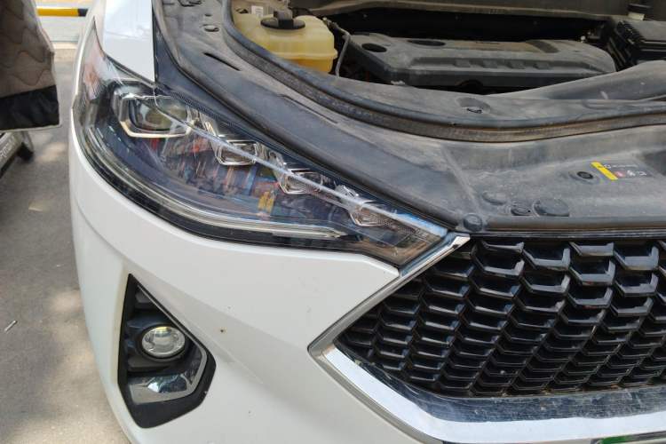 Used Haval F7 2019 2.0T Four-Wheel Drive iJoy China V Standard Right Front Headlight