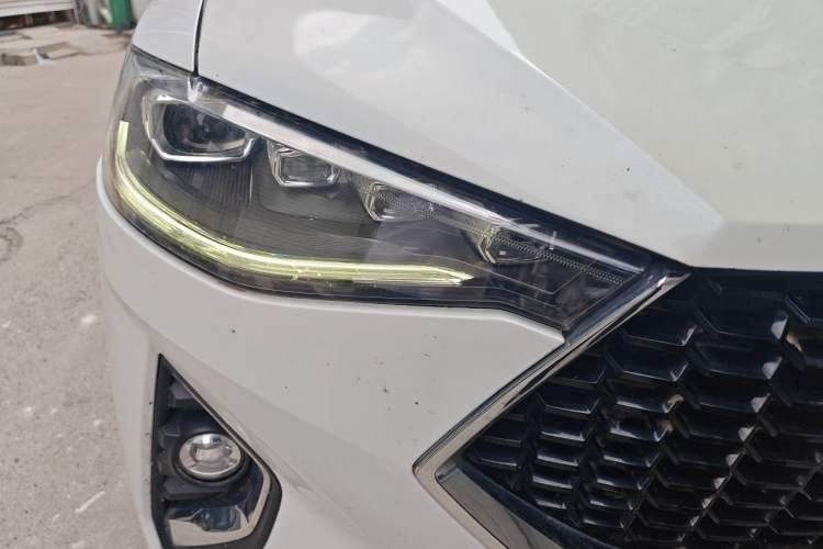Used Haval F7 2019 1.5T Two-Wheel Drive i-Type China V Standard Right Front Headlight