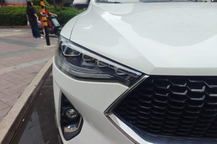 Used Haval F7 2019 1.5T Two-Wheel Drive i-Trend China V Emission Standard Right Front Headlight