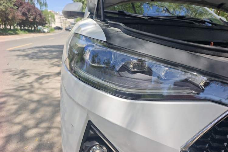 Used Haval F7 2019 1.5T Two-Wheel Drive i-Type China V Standard Right Front Headlight