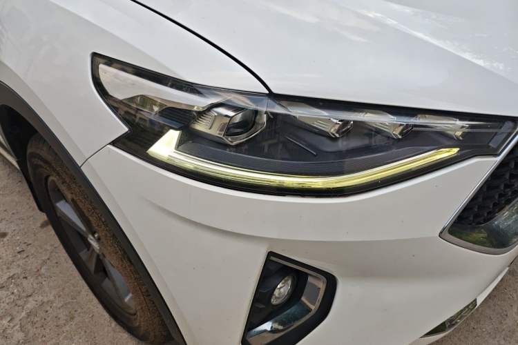 Used Haval F7 2019 1.5T Two-Wheel-Drive i-Type China VI Standard Right Front Headlight