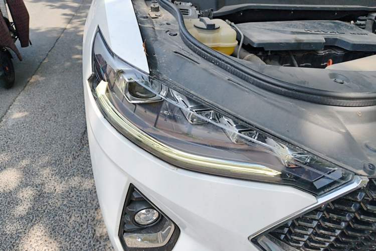 Used Haval F7 2019 1.5T Two-Wheel Drive i-Trend China V Emission Standard Right Front Headlight