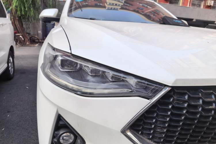 Used Haval F7 2019 2.0T Four-Wheel Drive iJoy China V Standard Right Front Headlight