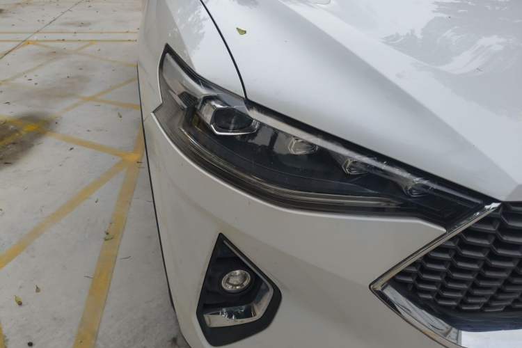 Used Haval F7 2019 2.0T Two-Wheel-Drive i-Van China VI Standard Right Front Headlight