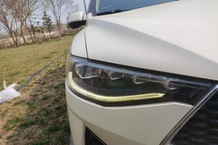 Used Haval F7 2019 2.0T Four-Wheel Drive iJoy China V Standard Right Front Headlight