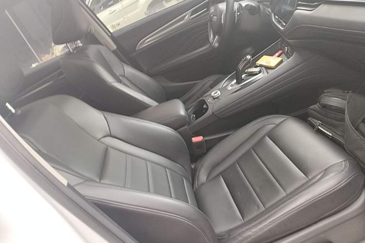 Used Haval F7 2019 1.5T Two-Wheel Drive i-Trend China VI Standard Right Front Seat