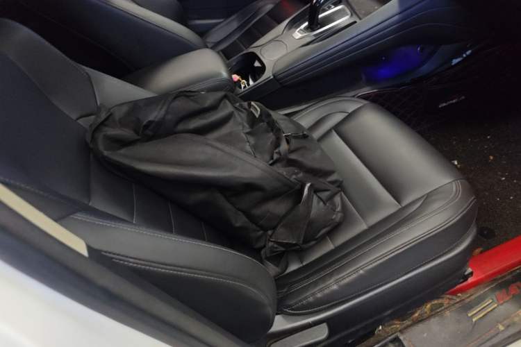 Used Haval F7 2019 1.5T Two-Wheel-Drive i-Type China VI Standard Right Front Seat