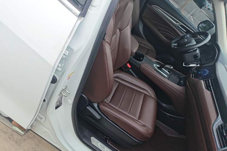 Used Haval F7 2019 1.5T Two-Wheel Drive i-Type China V Standard Right Front Seat