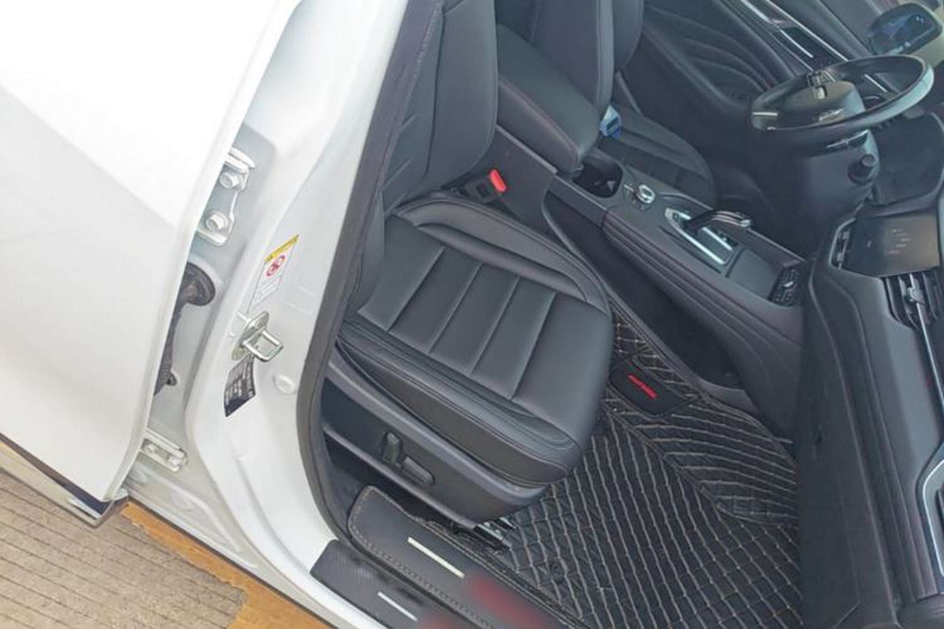 Used Haval F7 2019 2.0T Two-Wheel Drive i-Van China V standard Right Front Seat