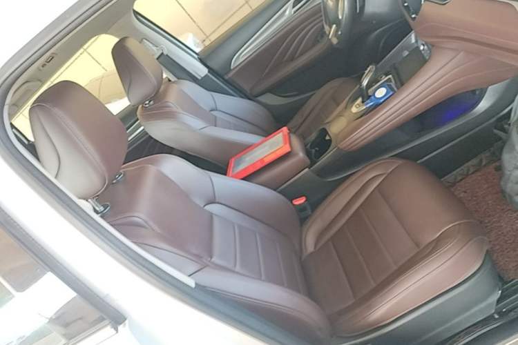 Used Haval F7 2019 1.5T Two-Wheel Drive i-Type China V Standard Right Front Seat