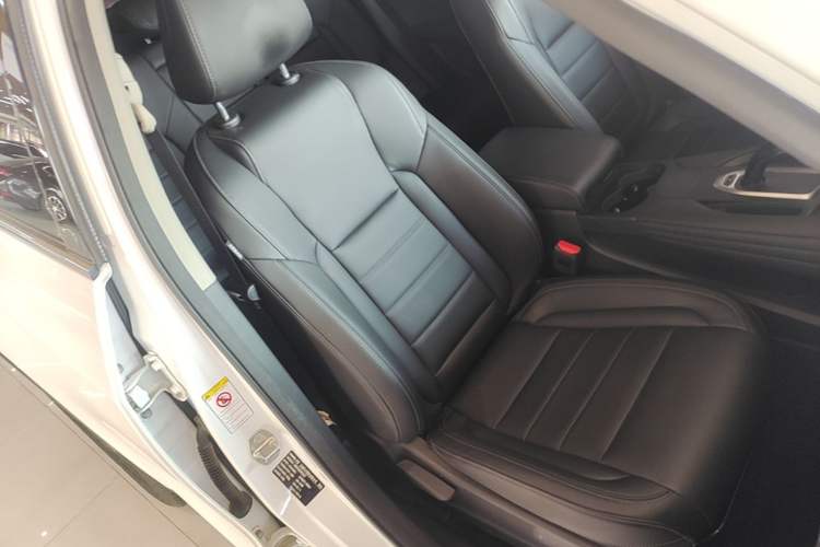Used Haval F7 2019 1.5T Two-Wheel Drive i-Type China V Standard Right Front Seat